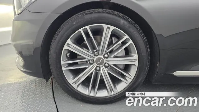 Genesis G80 2019 thumb 5