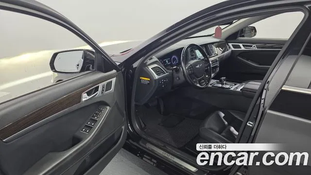 Genesis G80 2019 thumb 10