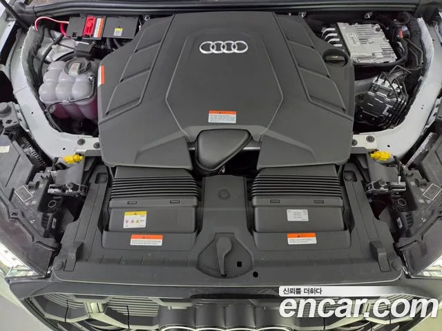 Audi Q7 2025 thumb 6