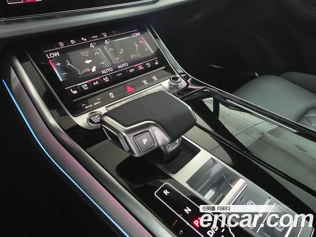 Audi Q7 2025 thumb 9