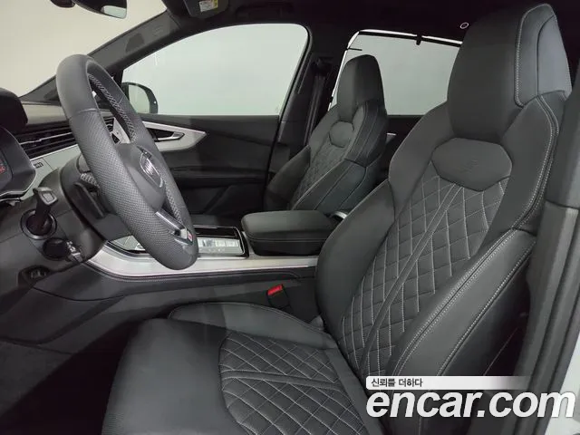 Audi Q7 2025 thumb 10