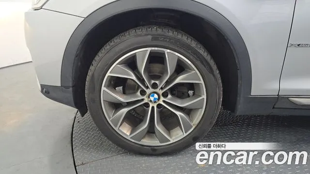 BMW X4 2015 thumb 4