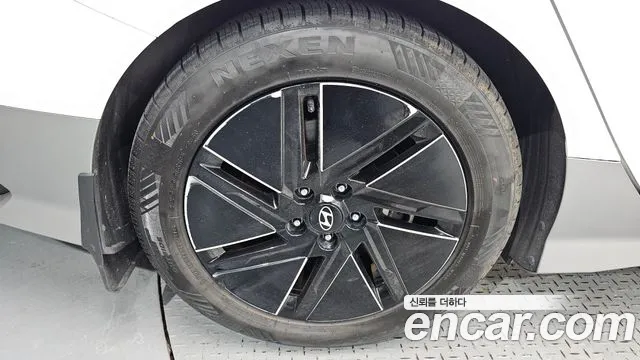Hyundai IONIQ 6 2022 thumb 5