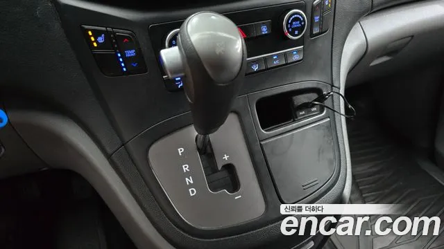 Hyundai Starex 2019 thumb 9