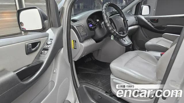 Hyundai Starex 2019 thumb 10