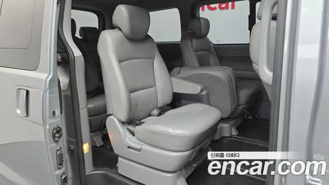 Hyundai Starex 2019 thumb 11