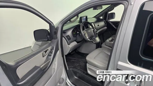 Hyundai Starex 2014 thumb 11