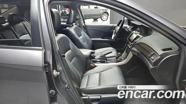 Honda Accord 2017 thumb 10