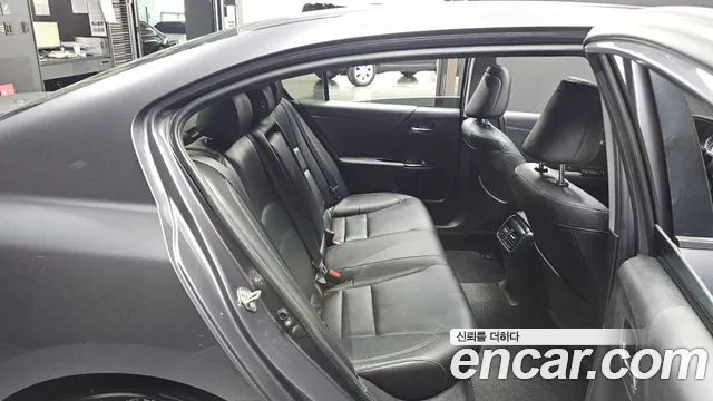 Honda Accord 2017 thumb 11