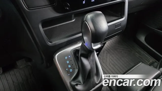 Hyundai Staria 2022 thumb 9