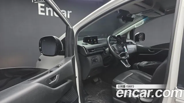 Hyundai Staria 2022 thumb 10