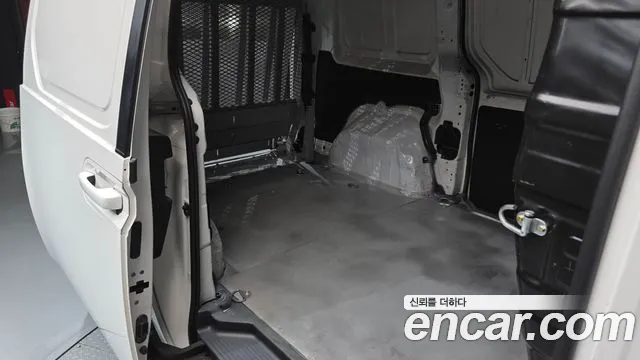 Hyundai Staria 2022 thumb 12