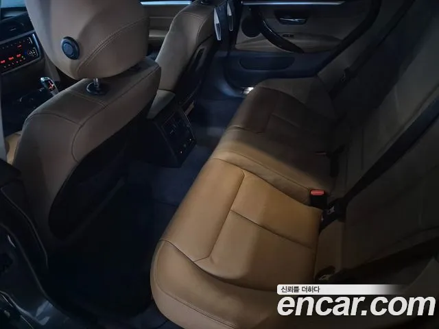 BMW 4-Series 2015 thumb 8
