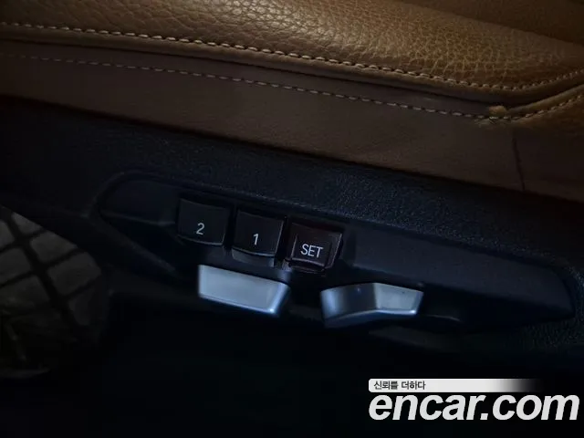 BMW 4-Series 2015 thumb 10