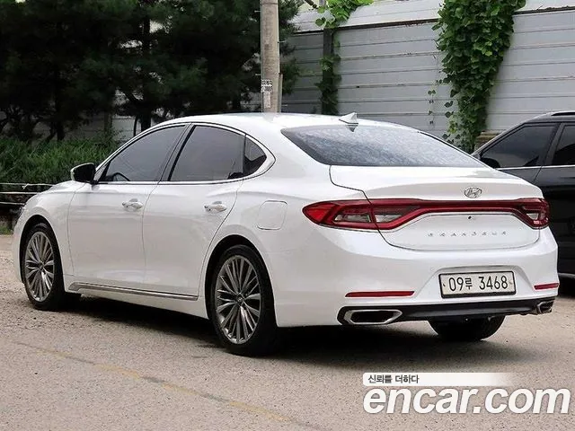 Hyundai Grandeur 2017 thumb 3