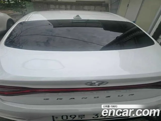 Hyundai Grandeur 2017 thumb 4