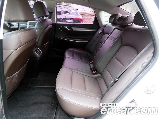 Hyundai Grandeur 2017 thumb 6