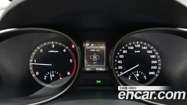Hyundai Santa Fe 2016 thumb 8