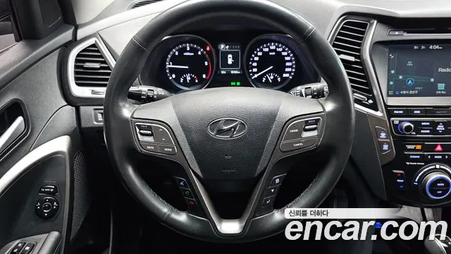 Hyundai Santa Fe 2016 thumb 12