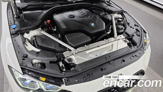 BMW 4-Series 2021 thumb 6