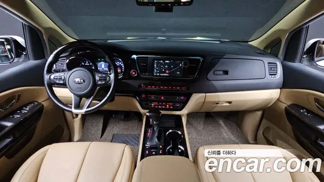 Kia Carnival 2018 thumb 7