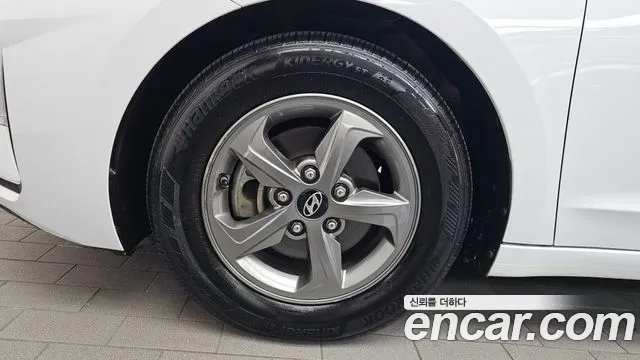 Hyundai Avante 2019 thumb 5