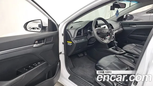 Hyundai Avante 2019 thumb 10