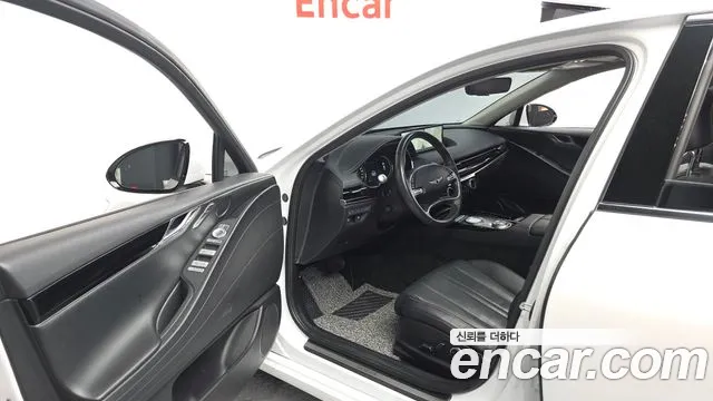 Genesis G80 2021 thumb 10