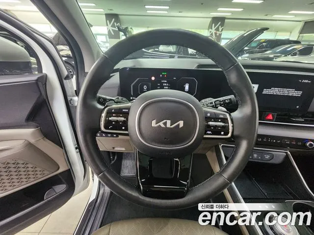 Kia Carnival 2024 thumb 3
