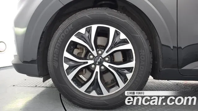 Kia Carnival 2021 thumb 5