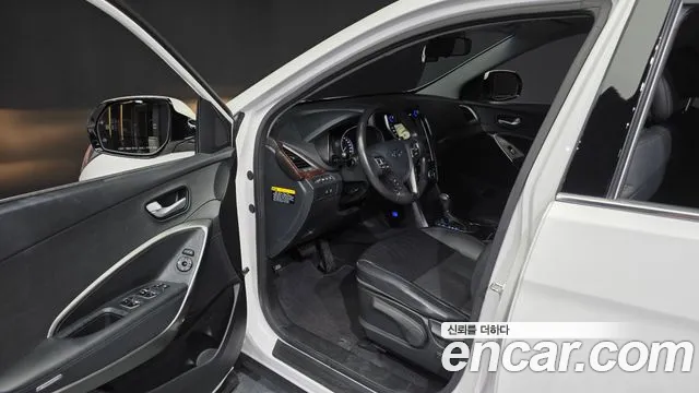 Hyundai Santa Fe 2015 thumb 10