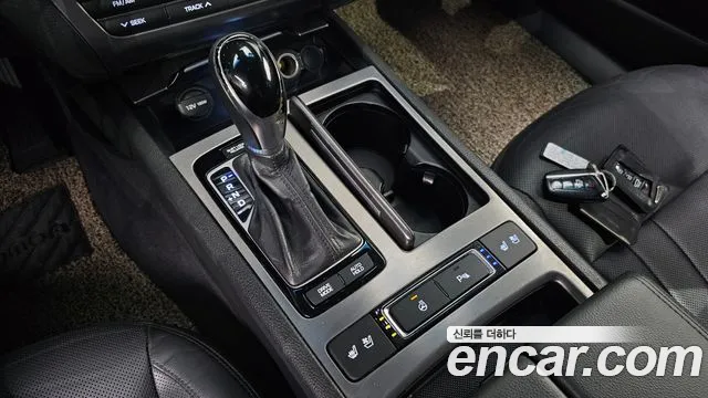 Hyundai Genesis 2015 thumb 9
