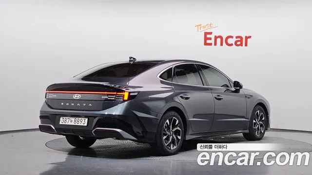Hyundai Sonata 2023 thumb 2