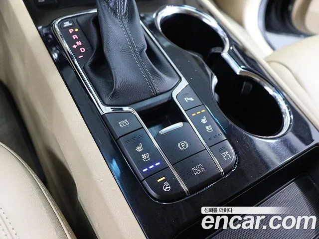 Kia Carnival 2018 thumb 10