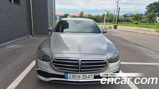 Mercedes-Benz E-Класс 2023 thumb 3
