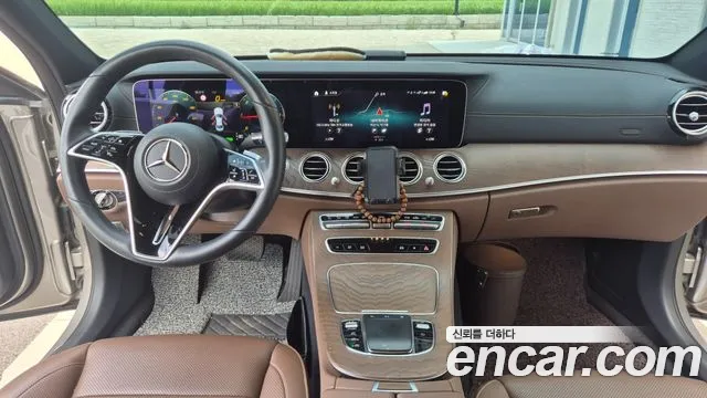 Mercedes-Benz E-Класс 2023 thumb 7