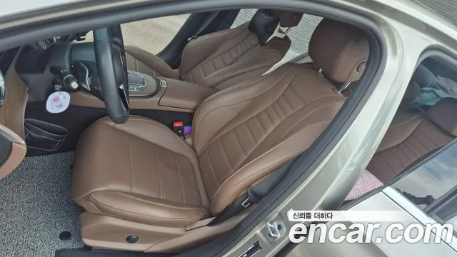 Mercedes-Benz E-Класс 2023 thumb 10