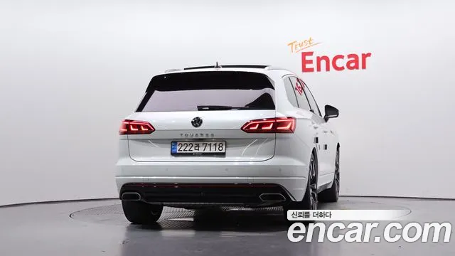 Volkswagen Touareg 2023 thumb 4