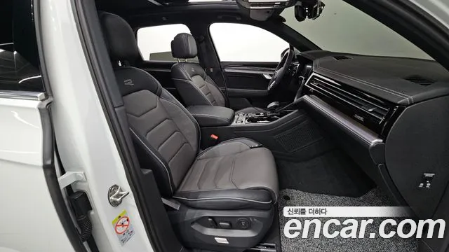 Volkswagen Touareg 2023 thumb 12