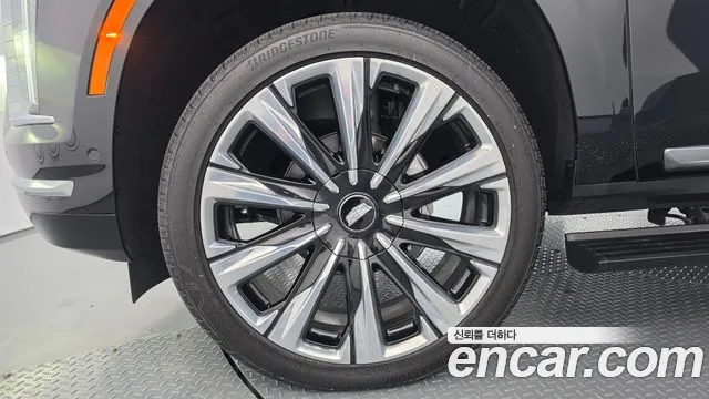 Cadillac Escalade 2026 thumb 5