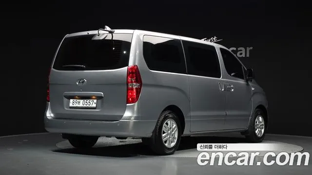 Hyundai Starex 2019 thumb 2