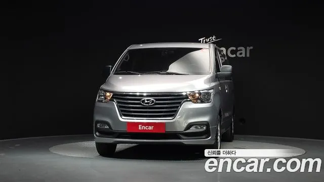 Hyundai Starex 2019 thumb 3