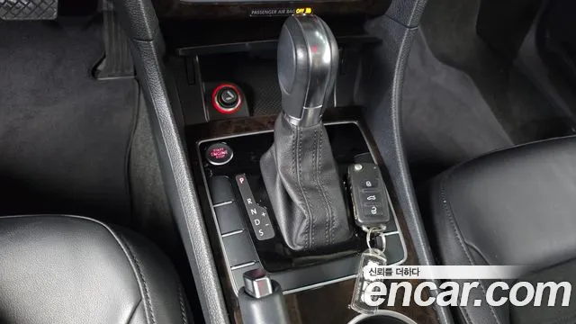 Volkswagen Passat (North America and China) 2014 thumb 9