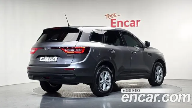 Renault-KoreaSamsung Koleos 2018 thumb 2