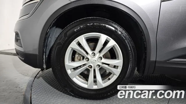 Renault-KoreaSamsung Koleos 2018 thumb 5