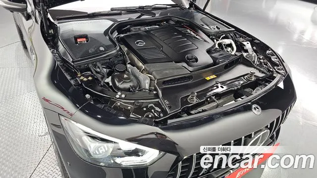 Mercedes-Benz AMG GT 2020 thumb 6