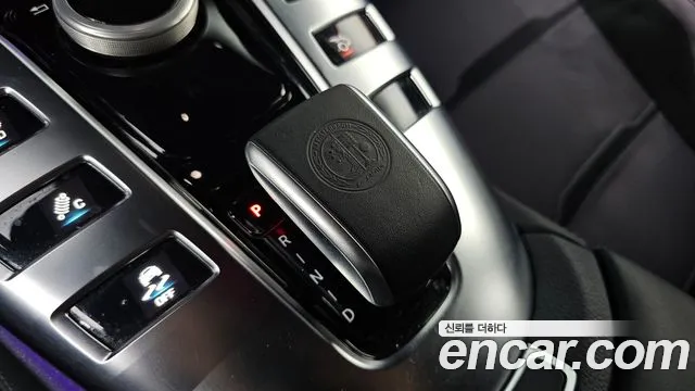 Mercedes-Benz AMG GT 2020 thumb 9