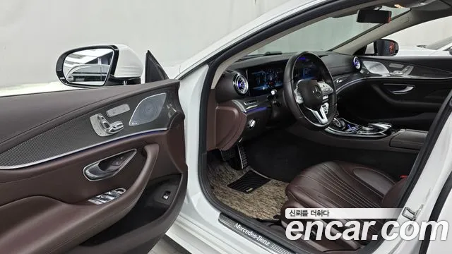 Mercedes-Benz CLS-Class 2019 thumb 10