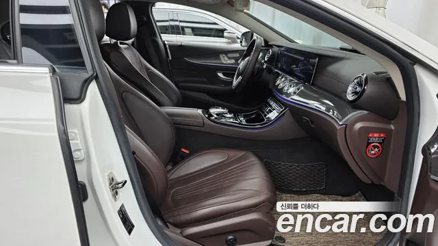 Mercedes-Benz CLS-Class 2019 thumb 11