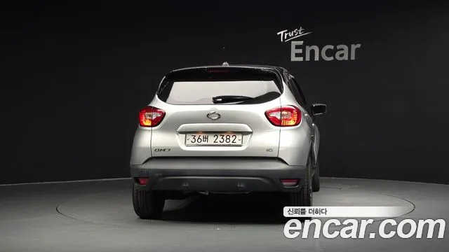 Renault-KoreaSamsung Captur 2015 thumb 4